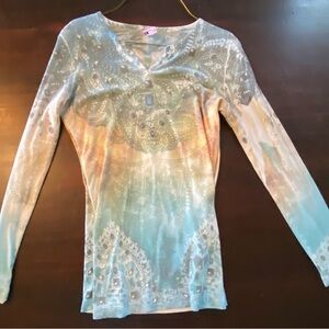 Women’s Ombré Long Sleeve V-Neck
